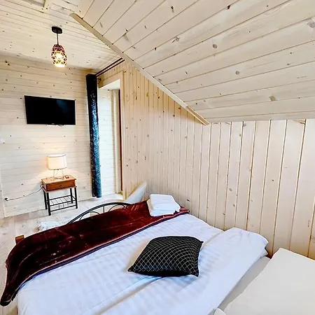 Nr1 Osada Pod Giewontem * Czerwienne