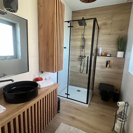 Nr1 Osada Pod Giewontem * Czerwienne